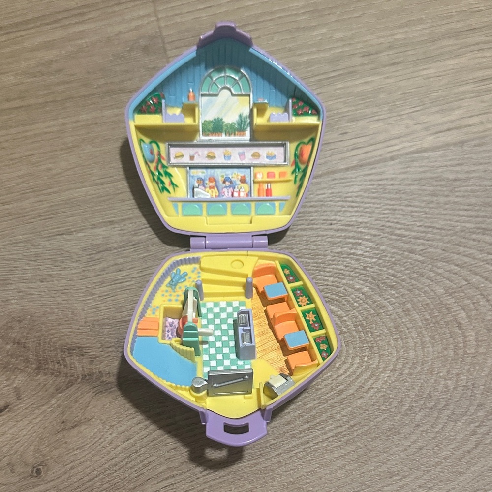 Burger restaurant Polly pocket